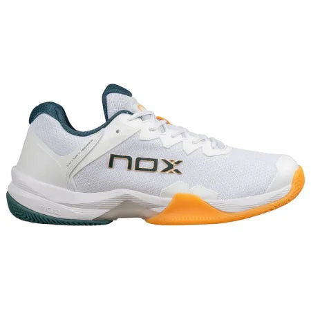 Scarpe Nox AT10 Pro Nero / Rosso | RACCHETTA DA PADEL